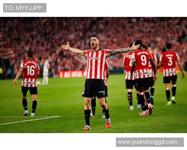 法甲新星前锋身披曼联战袍标价5000万红魔或将免费引进英超高空霸主